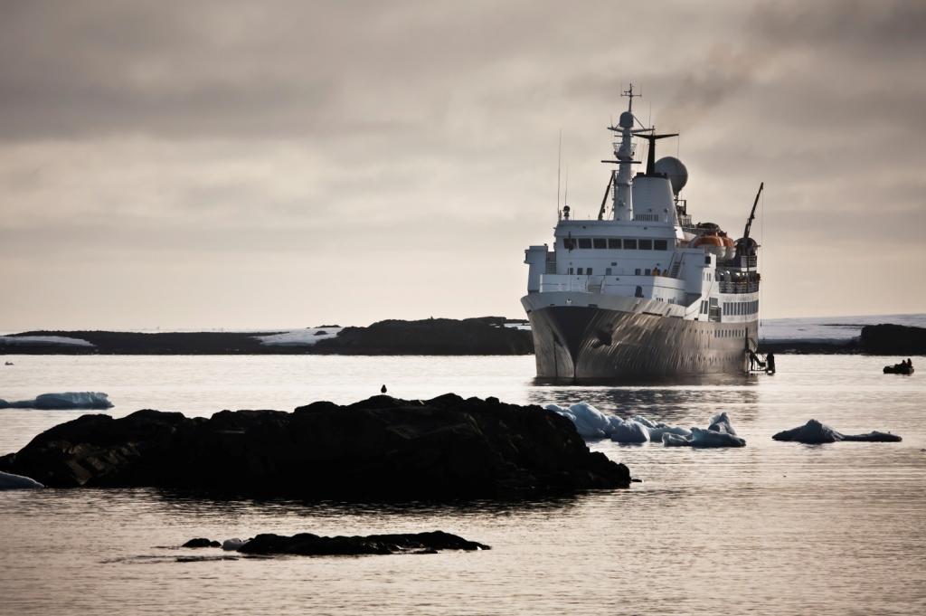 Transport ship